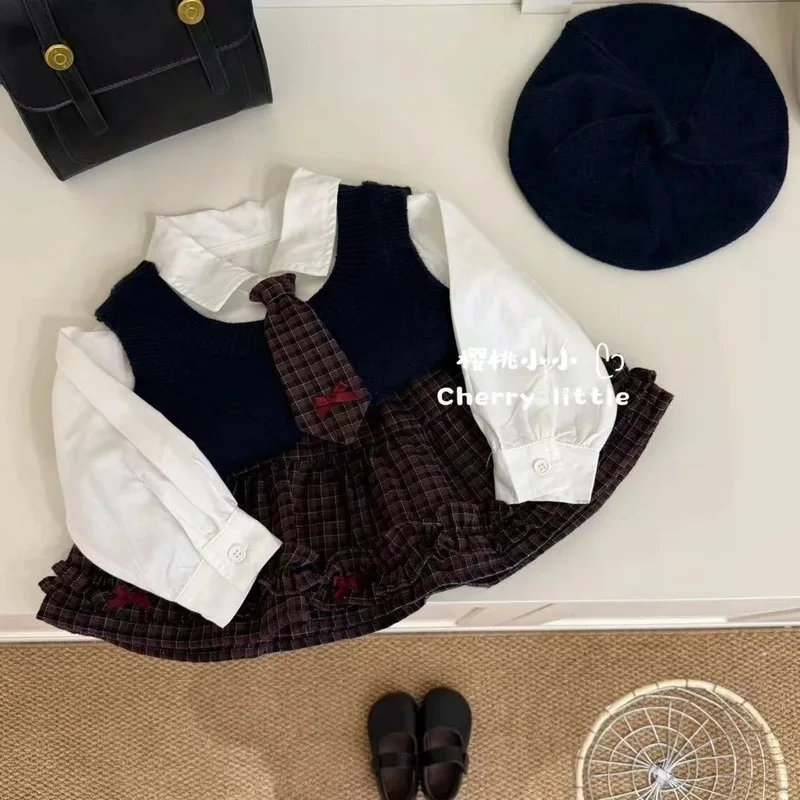 Girls' stylish autumn knit outfit, new college-style baby four-piece set, fashionable and trendy cotton