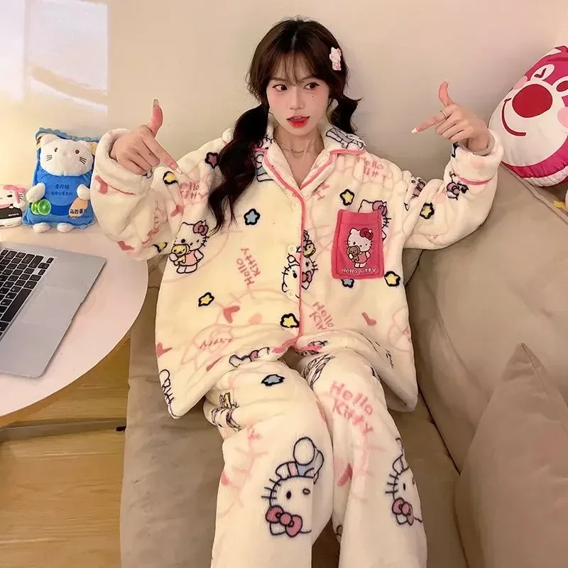 Sanrio Hello Kitty cute schoolgirl winter comfortable, soft and skin-friendly thickened coral flannel cartoon home pajamas set