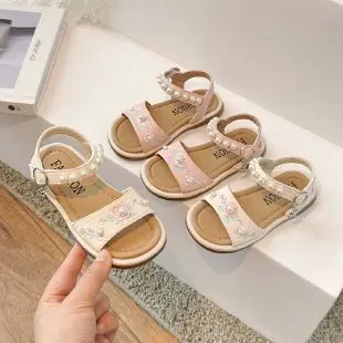 Children's Princess Sandals 2024 New Summer Girl Pearl Foreign Style Hanfu Shoes Little Girl Soft Soled Baby Shoes