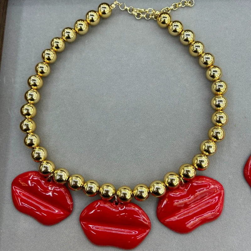 Exaggerated Red Lips Golden Stud Earrings Round Bead Necklace Fashion Trendy Necklace Women Jewelry Accessory For Friends