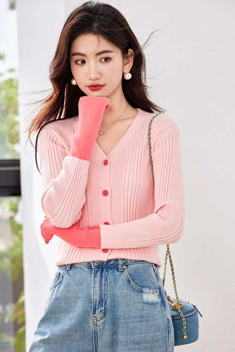 프랑스 디자인 여성 의류 상의, 대비되는 색상의 브이넥과 팔뚝 줄무늬로 슬림하고 몸에 꼭 맞는 룩을 연출합니다