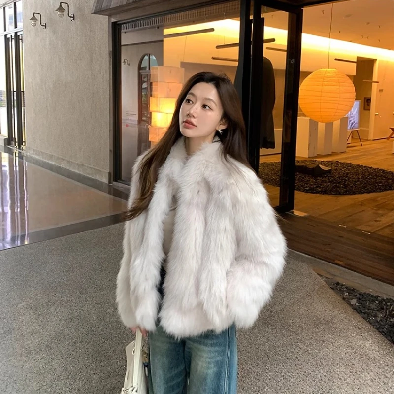 욜란페어리 천연 여우털 재킷 여성 스탠드 칼라 겨울 고급 따뜻함 패션 젊은 여성용 짧은 리얼 여우털 코트 2025