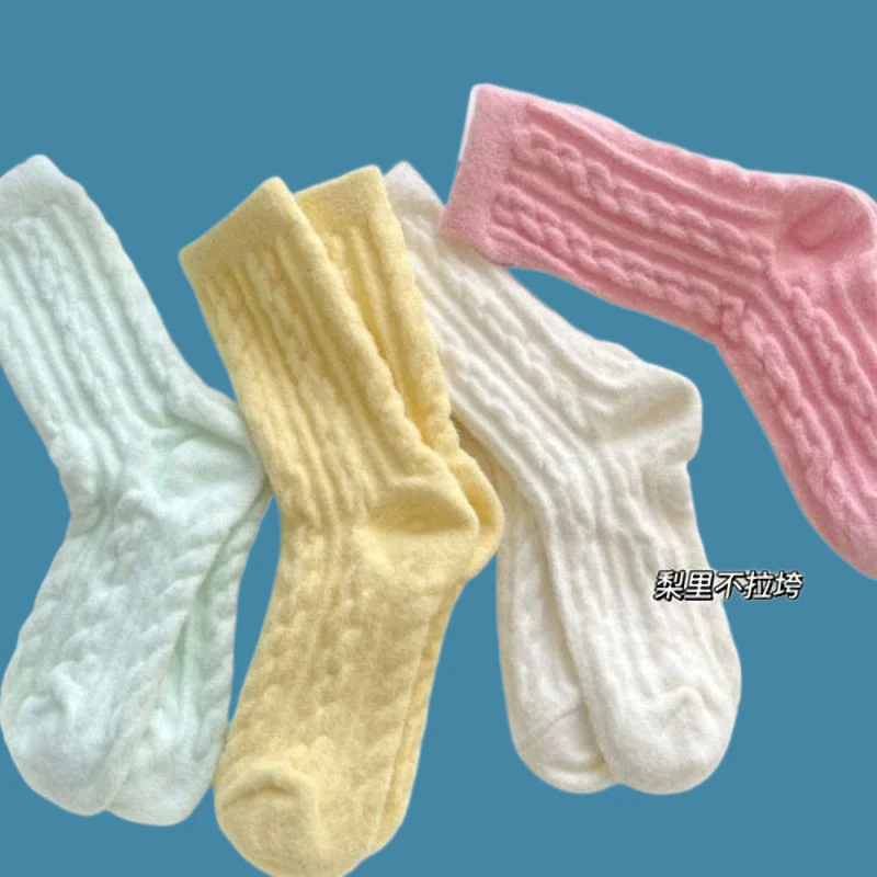 5/10 Pairs New High Quality Women's Dopamine Socks Autumn And Winter Warm And Cute Casual Mid-tube Socks For Outdoor Wear