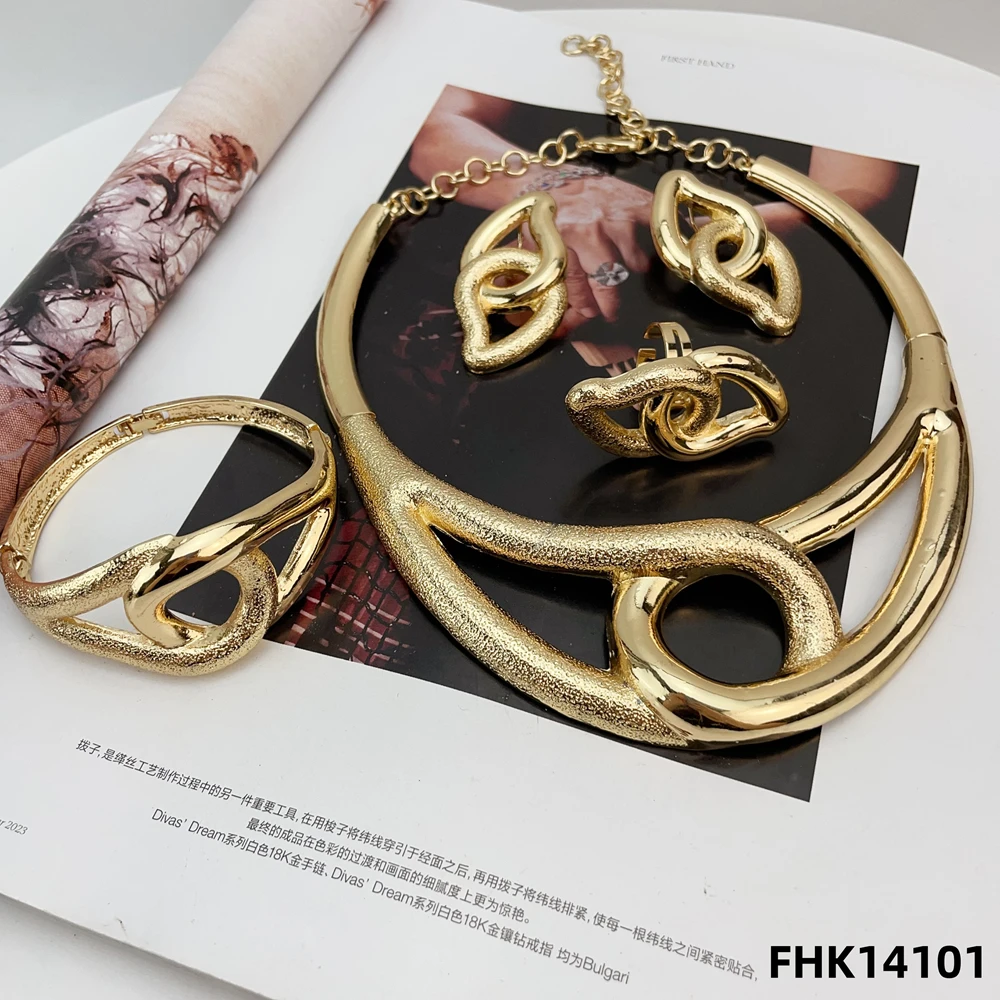 

Italy Gold Plated Women Jewelry Set Classic Design Flower Necklace Earring Bracelet And Ring 4PCS Set Jewelry FHK14101