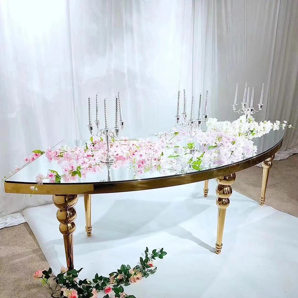 Sweet Heart Design Round Glass Top Couple Center Table Wedding Table