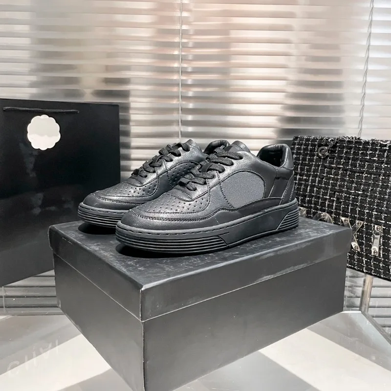 

Women Vulcanized Shoes Are Casual Fashionable with An Inner Height Increase Sporty Breathable and Lace Up Round Toe Board Shoes