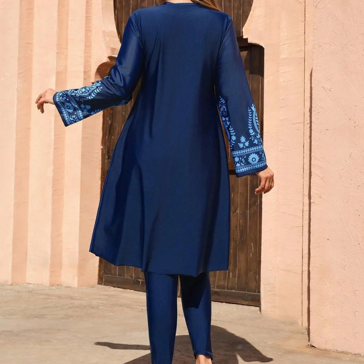 Modest Muslim Swimwear 2‑Piece Set Long Sleeve Tunic With Floral Print Cuffs Long Pants Women Conservative Beach Swimming Suit