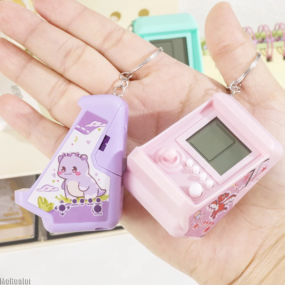 1PC Mini Classic Retro Game Machine Nostalgic Game Console Pets Pattern Keyring Kids Holiday Gift