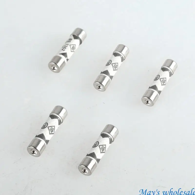 Pack Of 30 Small 10A Fuses High Sensitivity Fuses Temperature Resistant Fuses set for UK Plugs & Extension Leads 448A