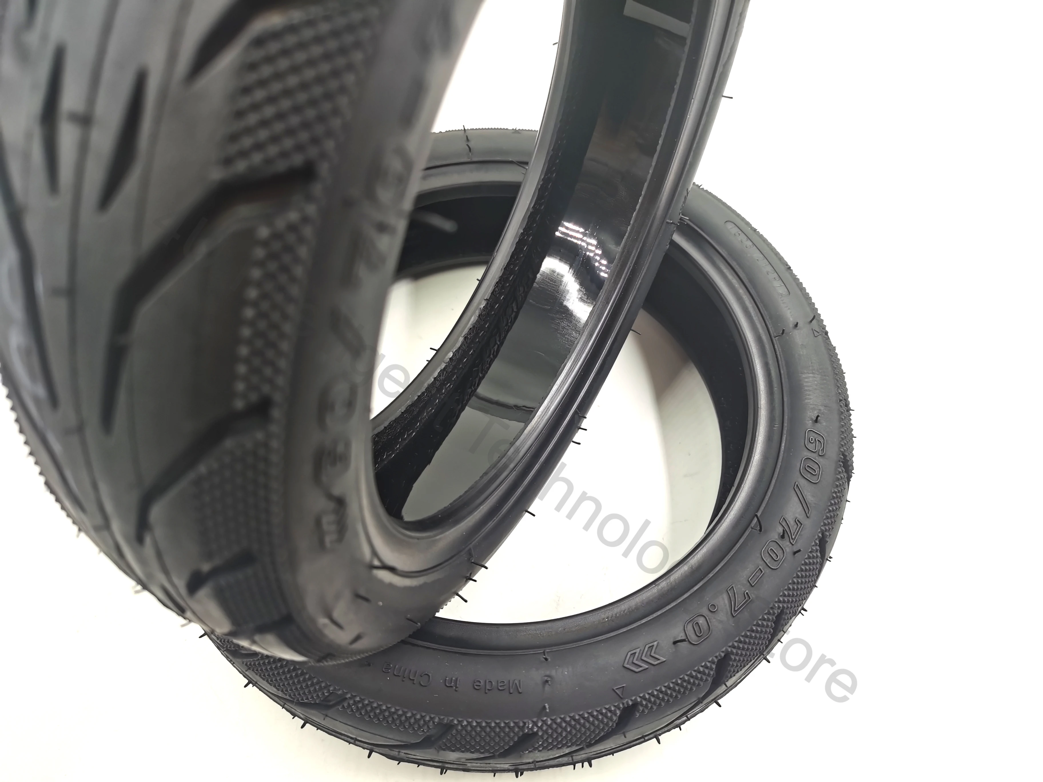 Yuanxing Vacuum Tire with glue 60/70-7.0 Tubeless Tire For Xiaomi 4 Pro Electric Scooter 10 Inch Wheel Tyre Replacement Parts