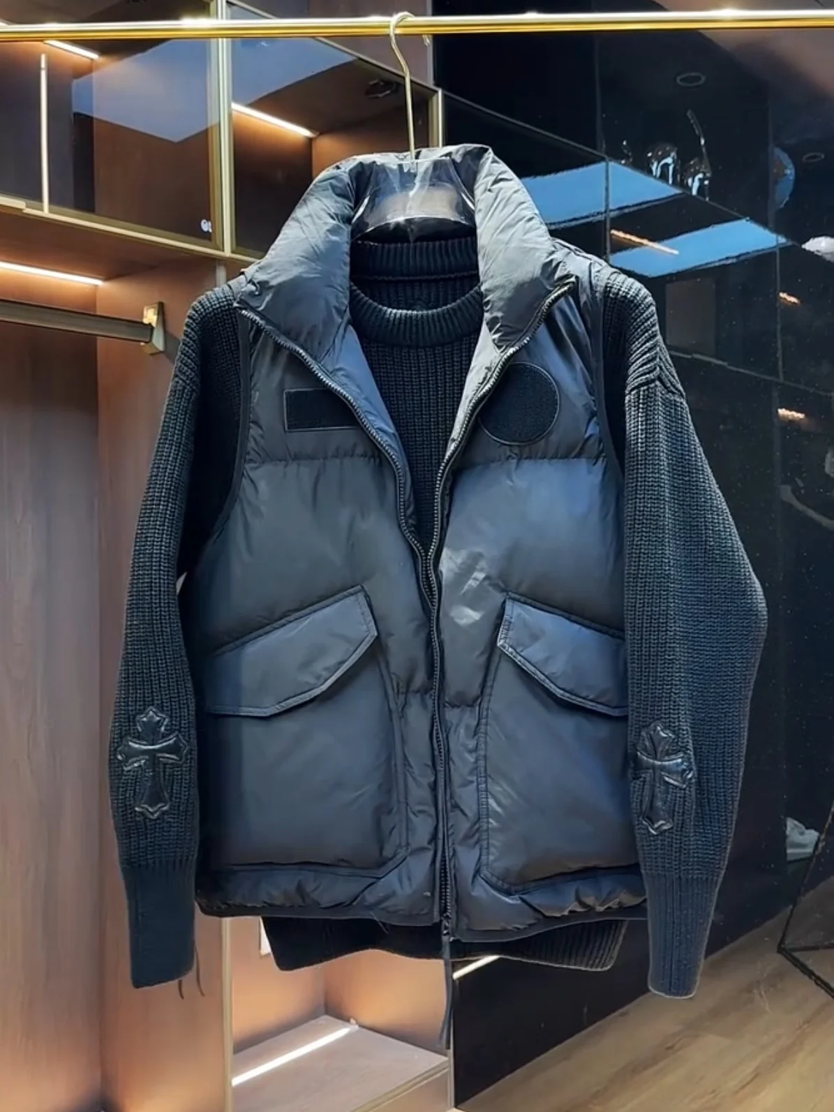 

Men's Casual Faionable Du down Vest Autumn Winter New Sle Warm Workwear Versatile Cottonoulder Quilted Vest Zipper Cl...