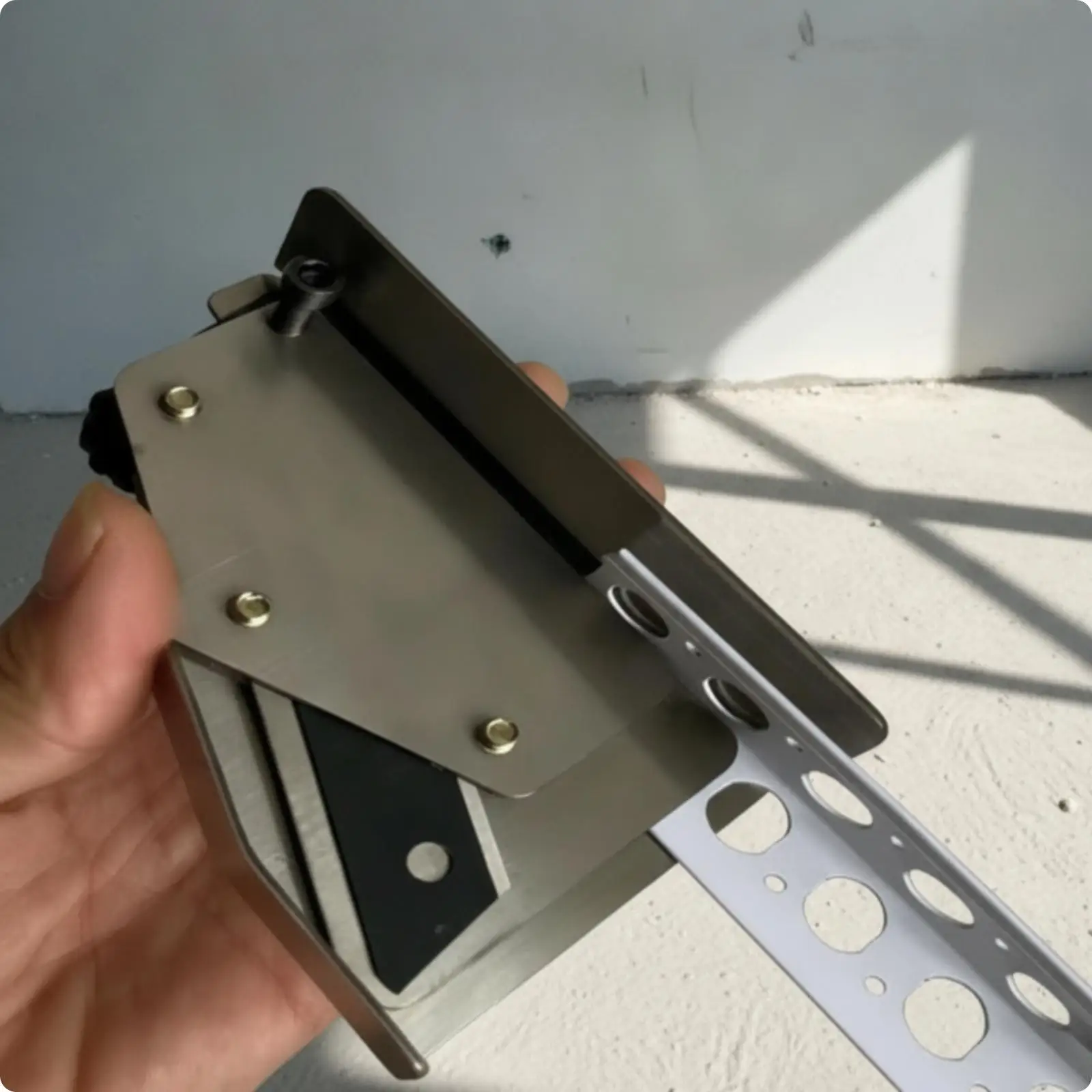 Angle Corner Cutter Stainless Steel Strip Trimmer for Renovation Projects