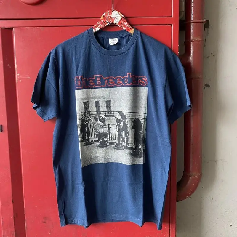 

Футболка с короткими рукавами The Breeders Band Remake NH17521