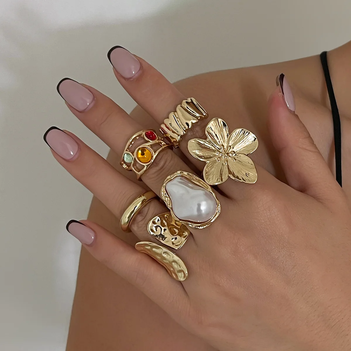 6pcs Irregular Exaggerated Metal Flower Open Rings Women Elegant Baroque Imitation Pearl Ring Set 2025 New Jewelry