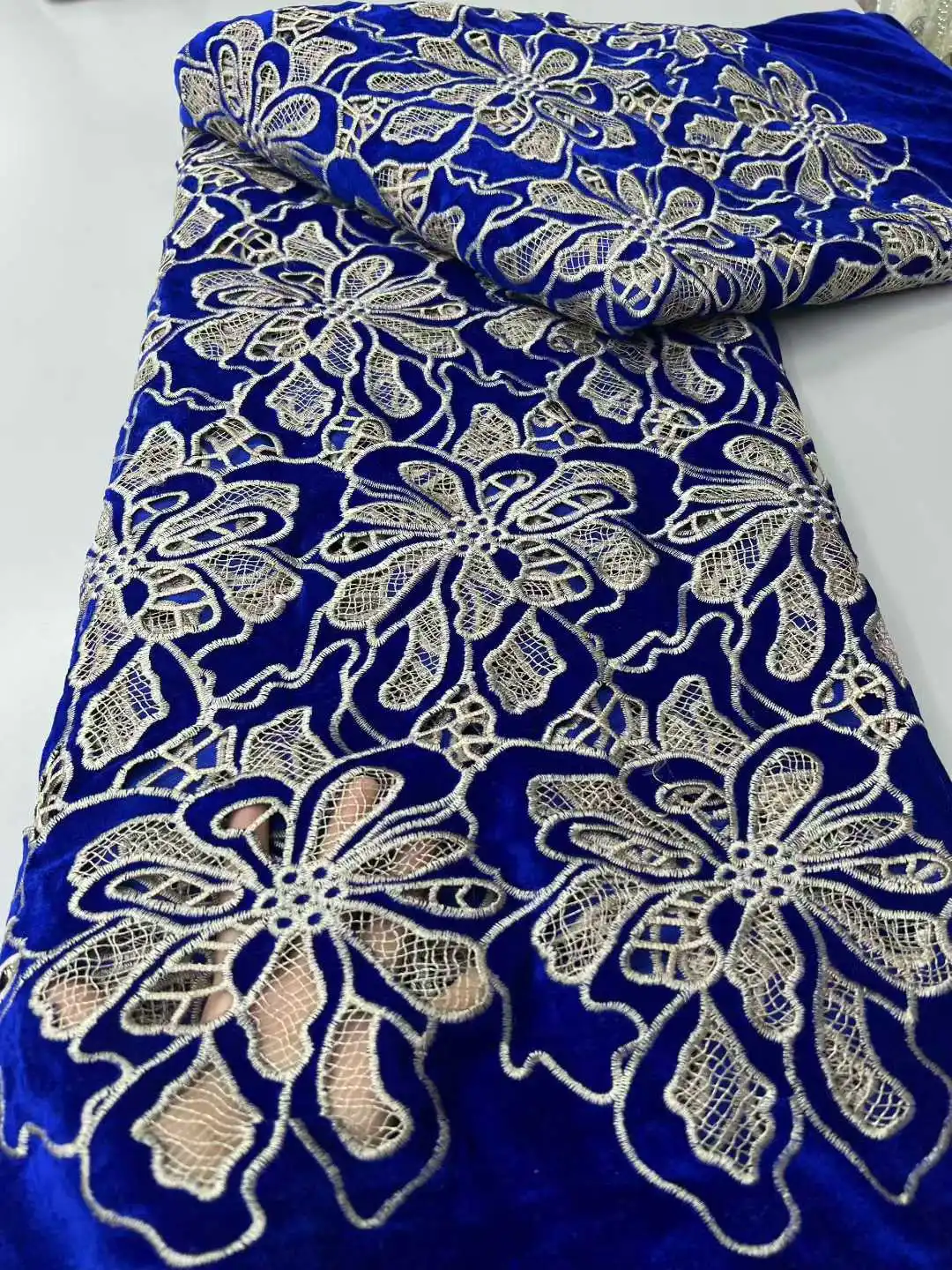 

African Velvet Lace Fabric 2026 High Quality French Nigerian Embroidered Lace for Party Dress Sewing