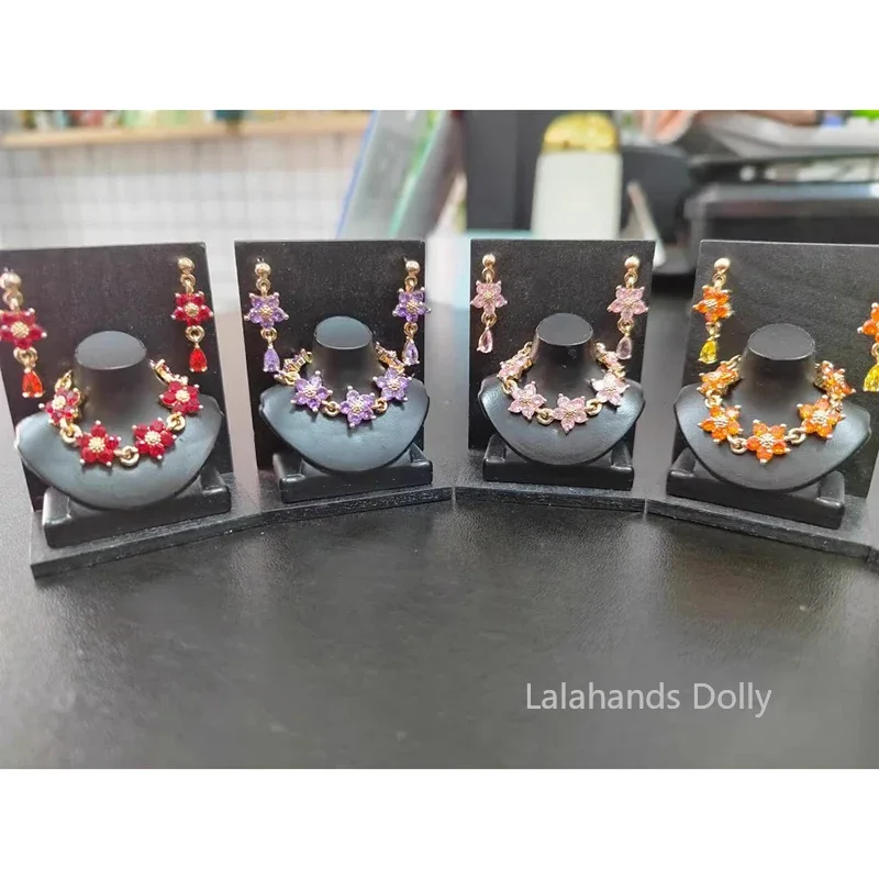 Doll Miniature Decoration Items Mini Jewelry Earring Necklace Set (including Display Rack) Model Toys, Doll Gift Accessories