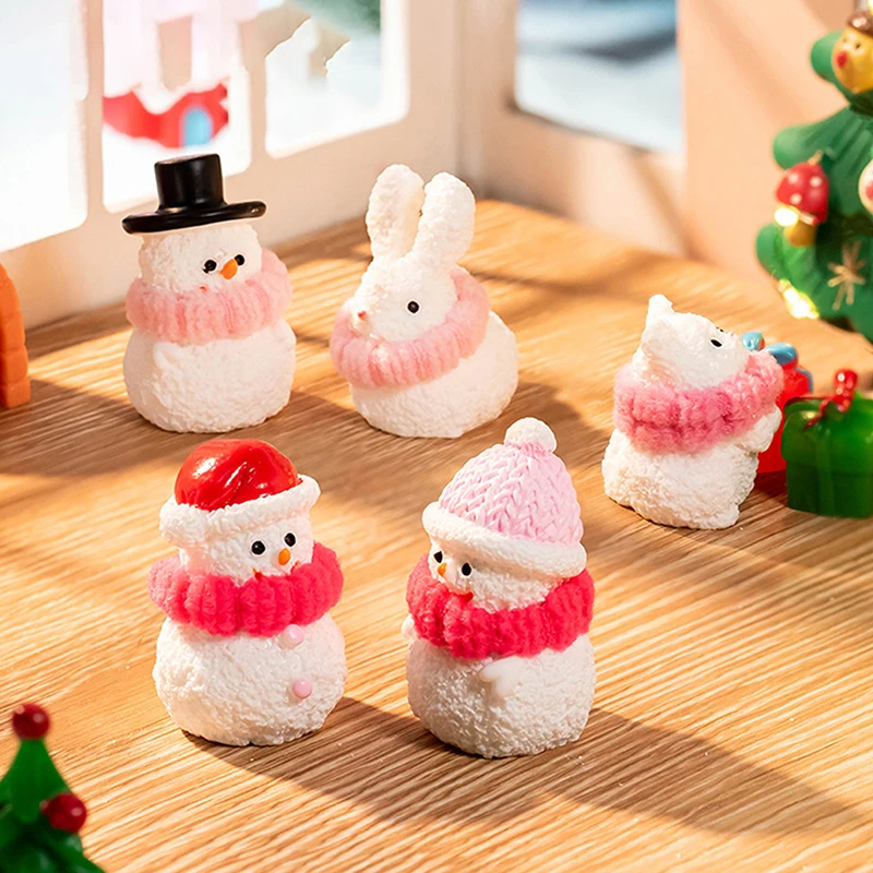 Mini Christmas Snowman Bunny Kitten Micro Landscape Ornaments Car Home Desktop Resin Decoration Christmas Accessories Kids Gifts