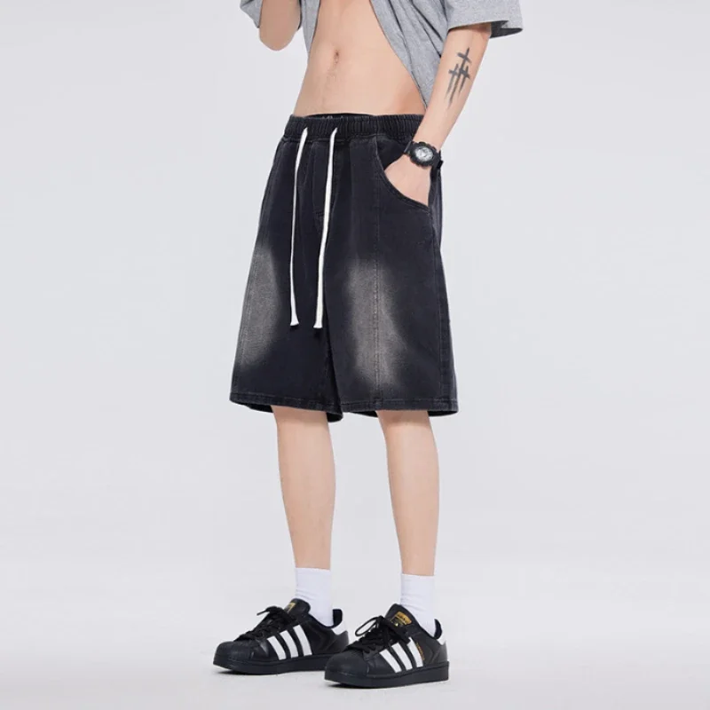 ポップ夏の新メンズだぶだぶのストレートデニムショーツ韓国スタイルのファッションカジュアルルーズショートジーンズ男性人気のストリート