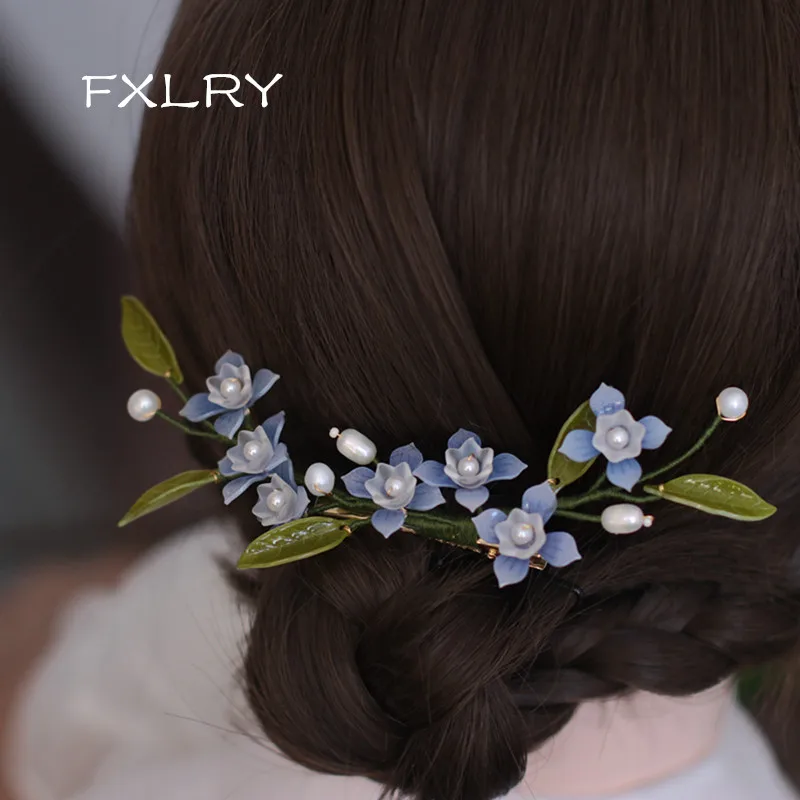 

FXLRY Original Design Handmade Pearl Elegant Blue Flower Rattan Clip Headdress Hairpin