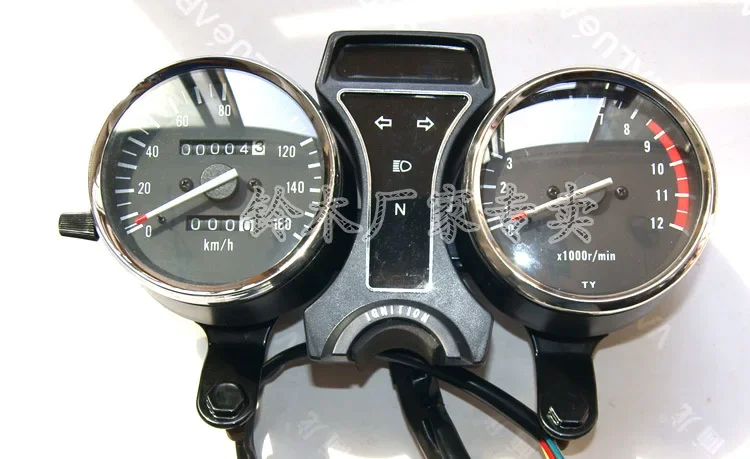 For Suzuki GN250 instrumentation features are: cylindrical Pointer