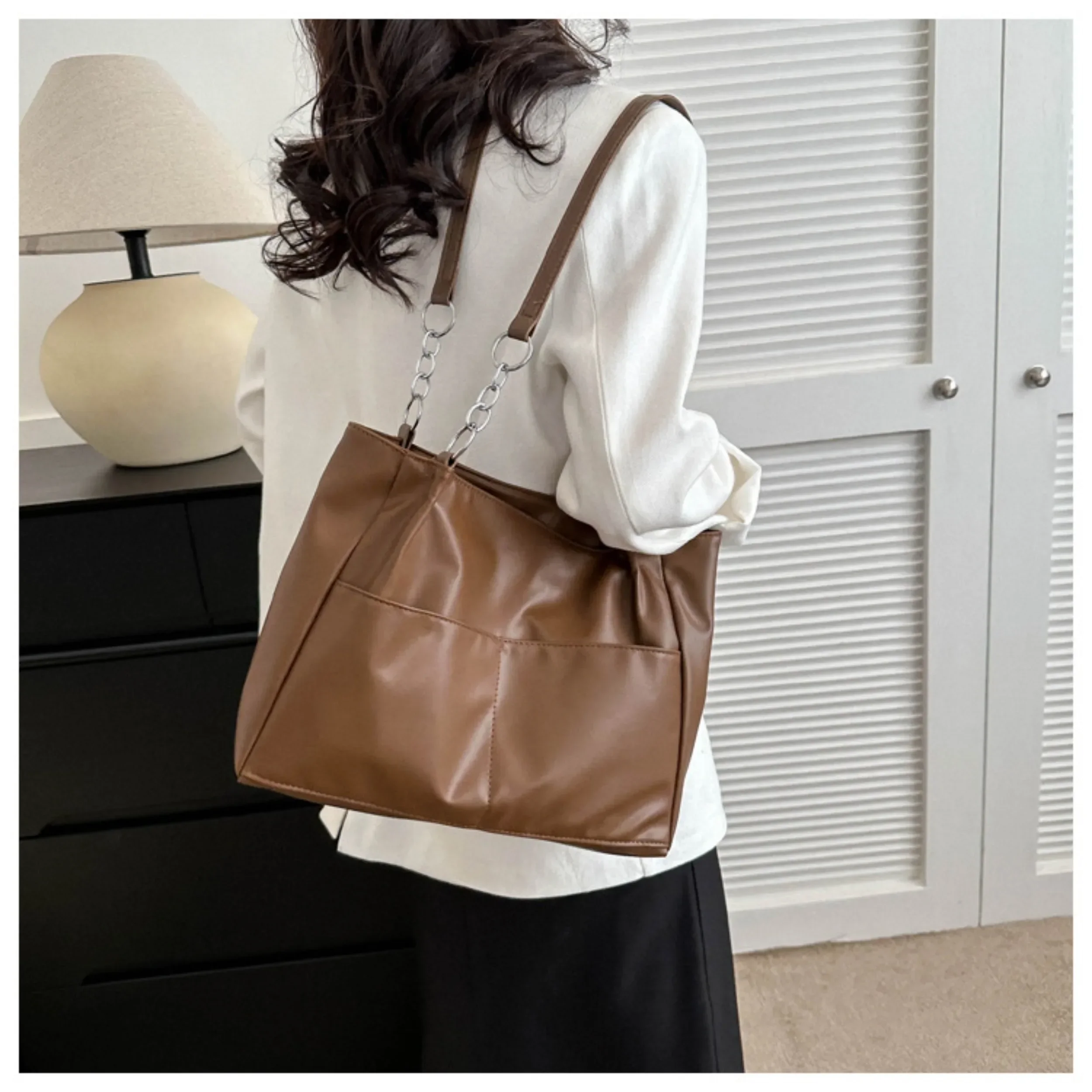 Shoulder Side Bags for Women Vintage Solid Color Simple Large Capacity Big PU Leather The Latest Handbags Travel Totes