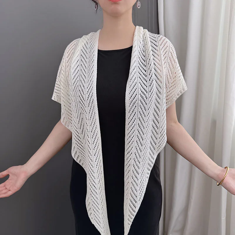 

Hollowed-out large scarf women in ladylike style, popular shawl and scarf from clothing stores, lightweight and ver