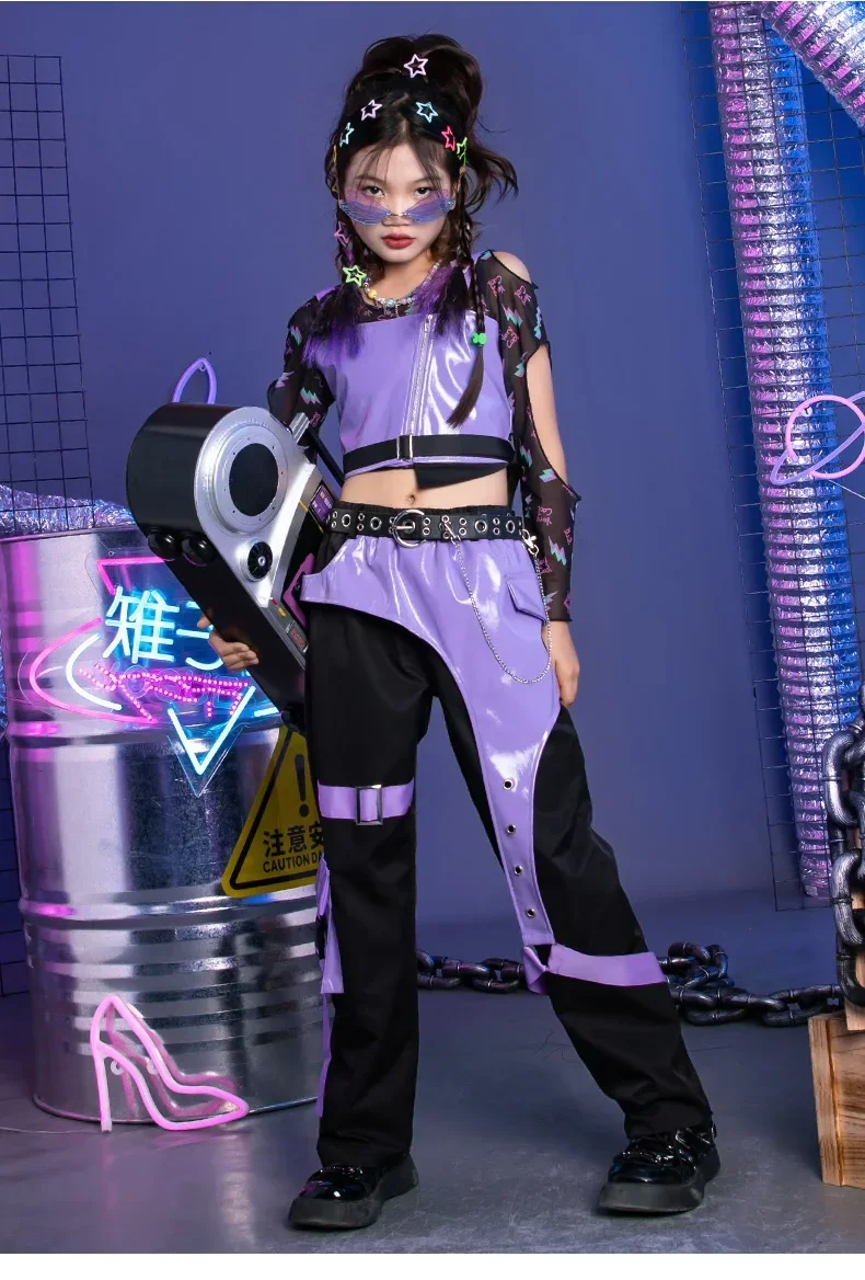 Dreiteiliges Set an coolen Jazz-Tanzkleidungsstücken für Kinder, modische Bühnenkostüme für Mädchen, Kinderbekleidung für Streetdance. – Detail 1