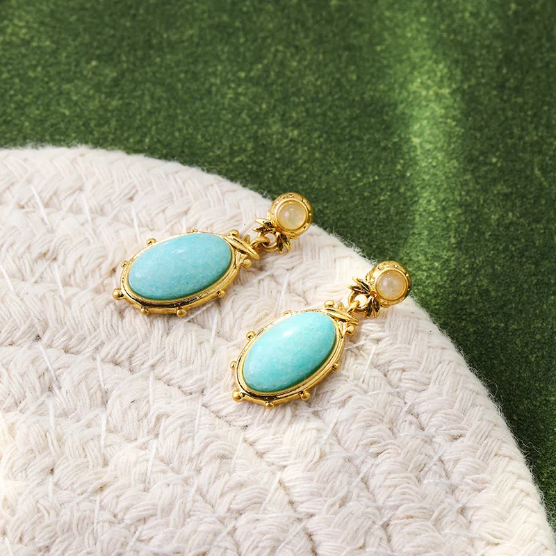 

Elliptical natural stone Bohemian retro earrings