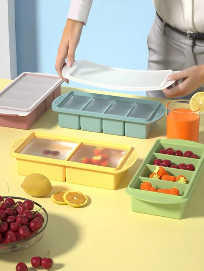 Silicone Freezer Tray with Lid Stackable Food Prep Container for Soup Broth & Sauces Kitchen Storage Essential