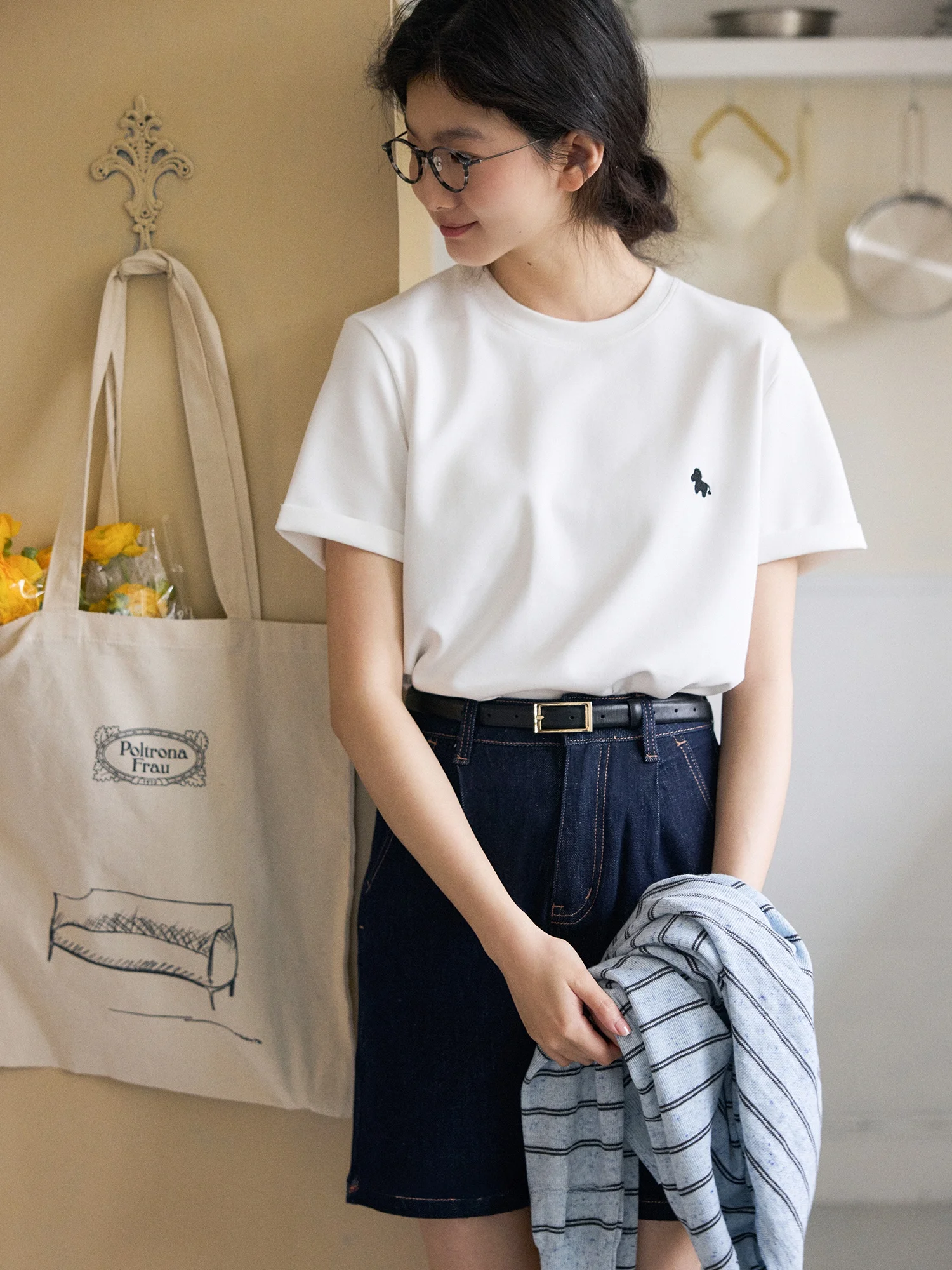 Life Is like a Black Rasee Jelly Bare Sensation Camiseta feminina casual de manga curta, leve e fresca, com gola redonda