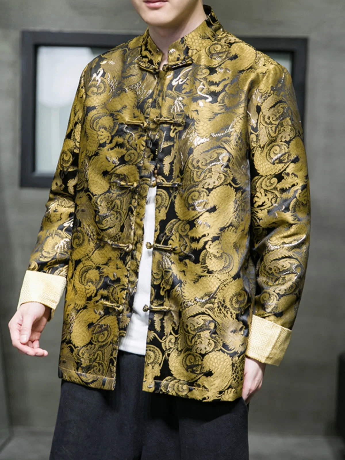 Herbst Winter Lose Beiläufige männer Hanfu Jaet Drachen Muster Stickerei Retro Taste Dekoration Chinesische Sle Oberbekleidung