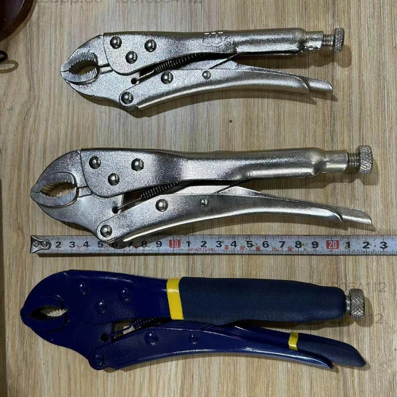 Factory inventory, strong pliers, daily repair tools are original.