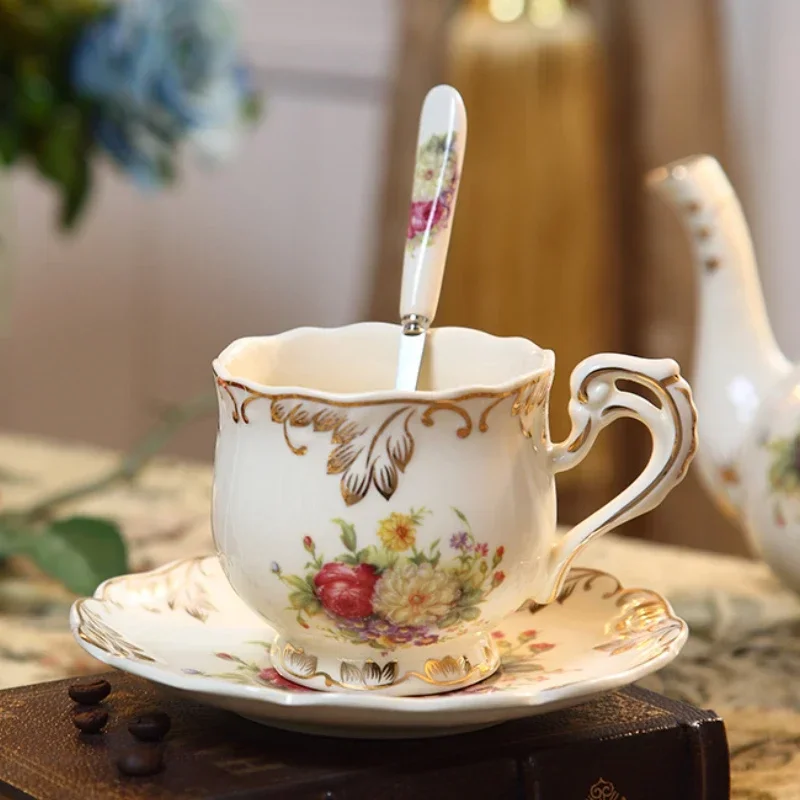 British Ivory Porcelain Coffee Cups and Saucers Set Vintage Floral Painted Rose Household Breakfast Cup Ceramic Afternoon Teacup