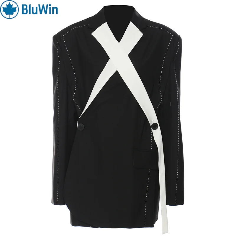 

URBANCHIC Oversize Color-Block Blazer – Black-and-White Contrast, Relaxed Fit with Chunky Stitch Detail