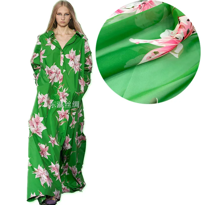 High Quality Brand V Green Flowers Printing silk fabrics Really Pure 100% Mulberry Silk Chiffon Fabric by the meters for Sewing