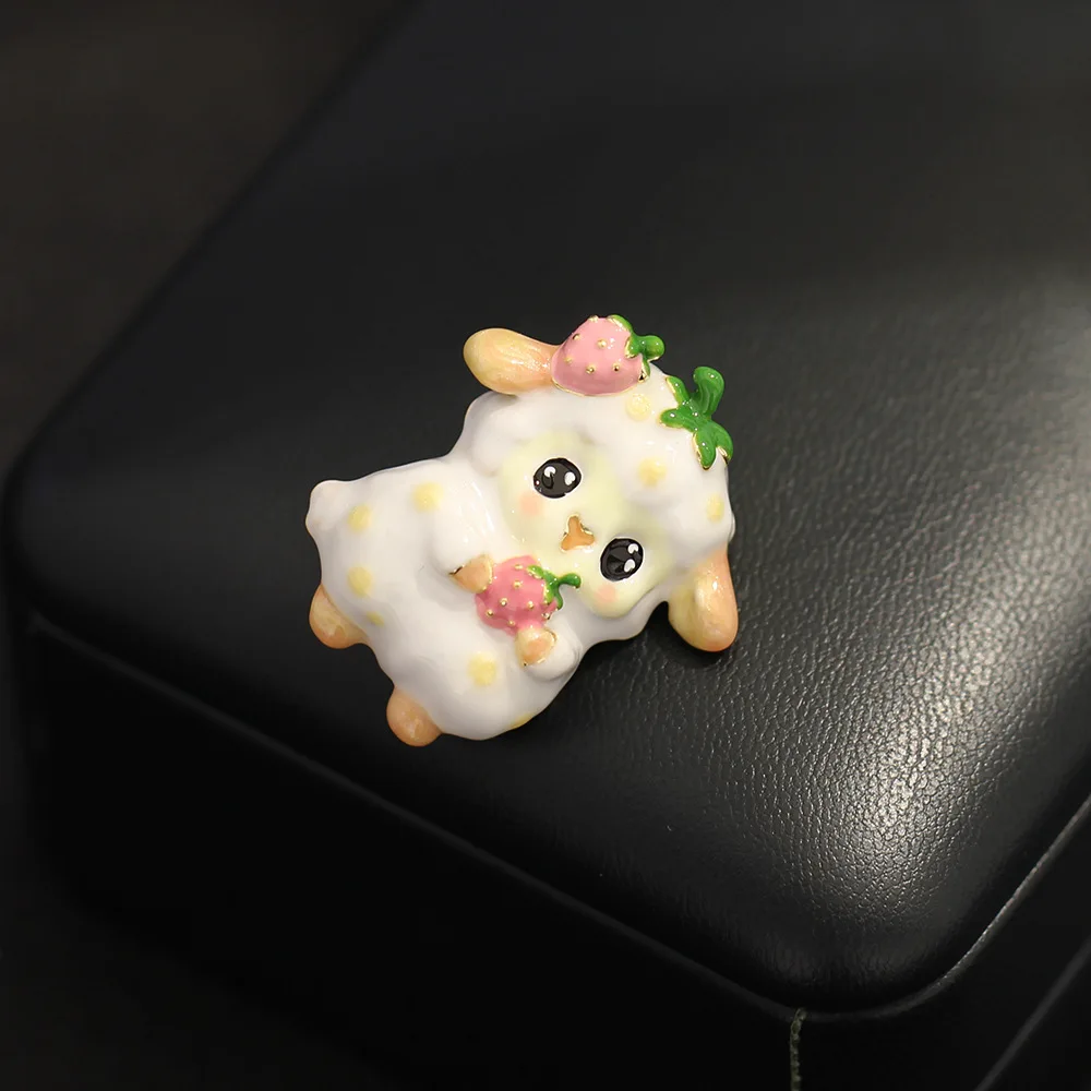 Cute and Sweet Pink Dripping Oil Little Lamb Embracing Strawberry Brooch Animal Sheep Broche Zodiac Accessories for Girls