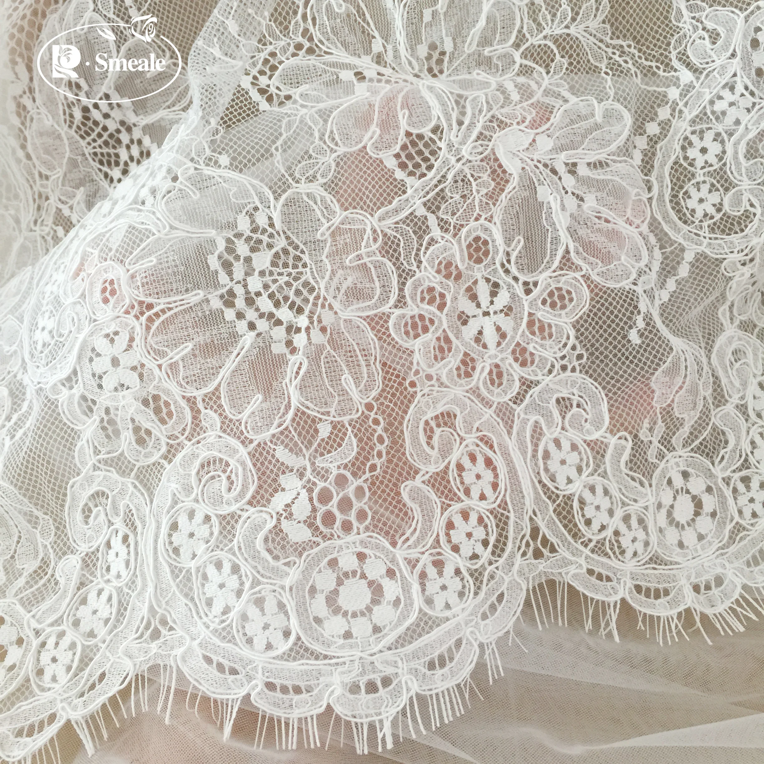 3x1,5 Meter. Französischer Spitzenstoff, Kordel-Wimpernspitze. Nähmaterial für DIY-Projekte. Stoffe für Abendveranstaltungen. Spitzenstoffe für Hochzeiten – Detail 2
