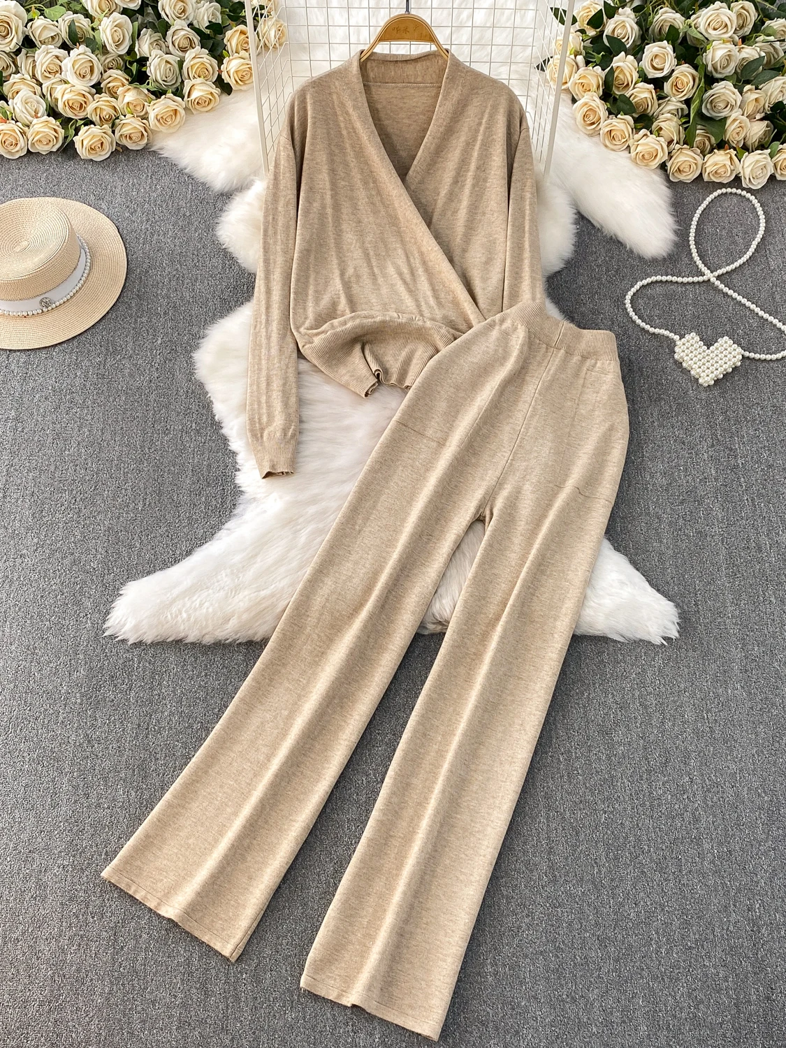 

Korean Design Cross V-ne Long Sve Knitted Top Slimming Wide Leg Pants Two-piece Set Faionable Casual Outfit for Women