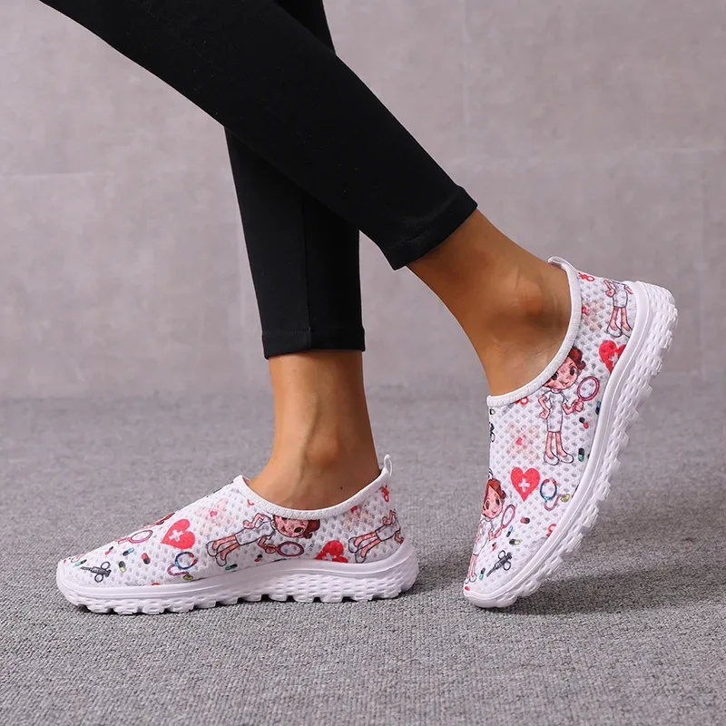 Women Nurse Working Shoes Cartoon Nurse Doctor Print Nurse Sneakers Slip for Women Mesh Breathable Flats Shoes Sneaker Uniform