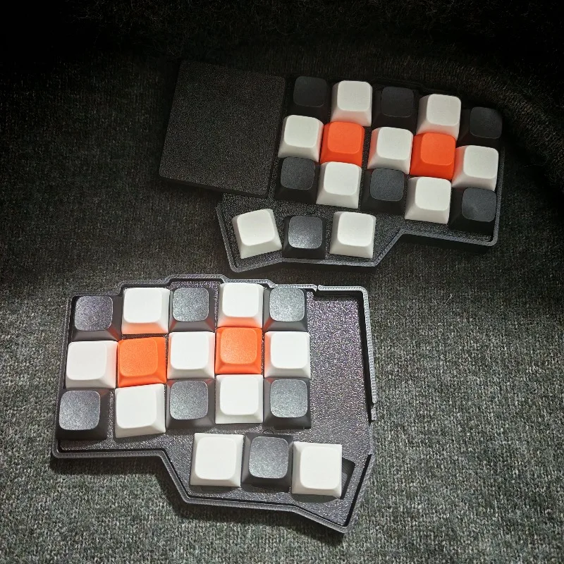NEW Corne V4.1 分割キーボード タッチパッド付き 3x5レイアウト 有線 RGB カスタマイズ可能 ホットスワップ対応 人間工学に基づいたゲーマー向けデザイン DIY ゲーマー向け