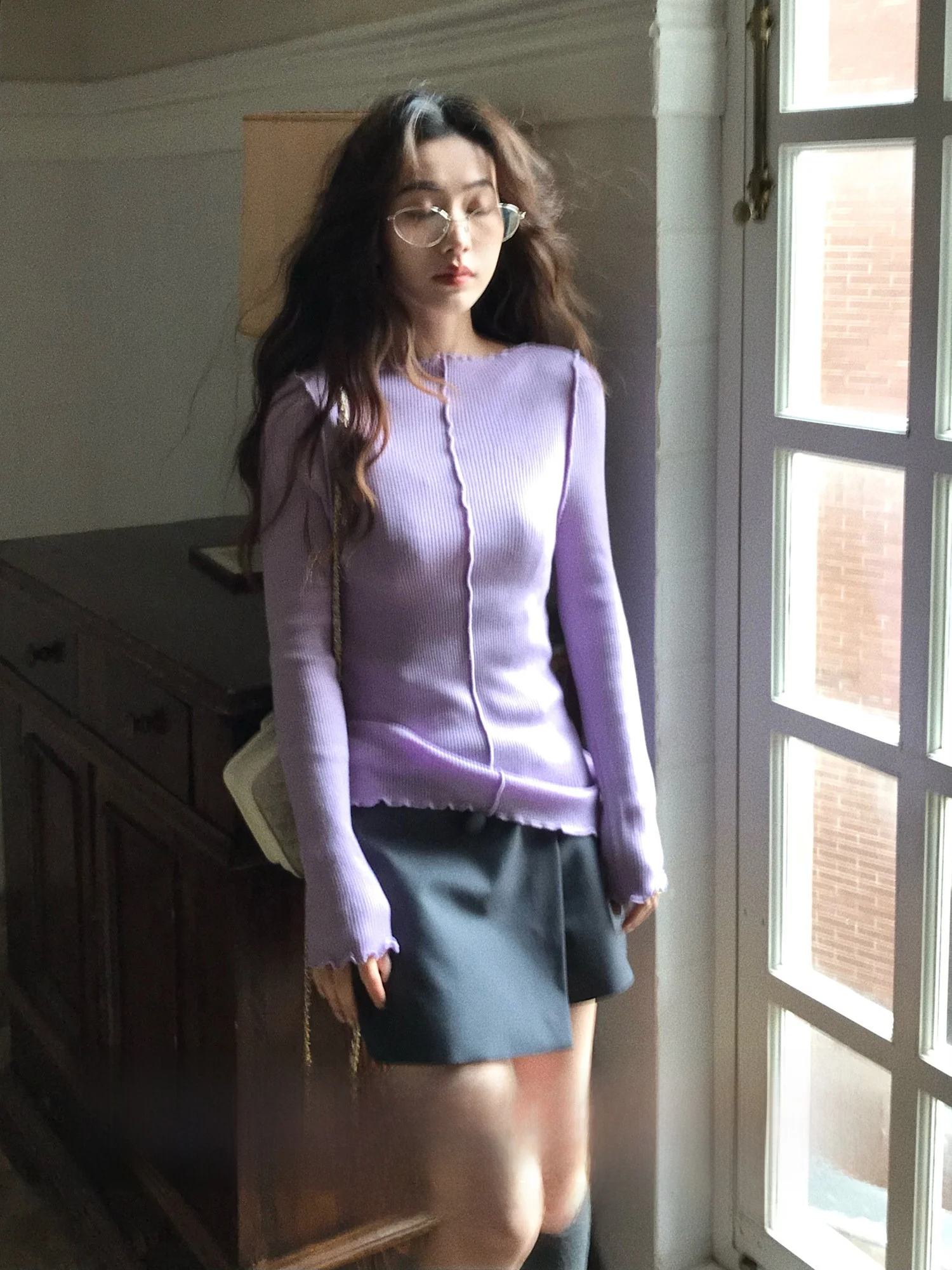 

Женский модный трикотажный топ на одно плечо с эффектом похудения, из мягкой полиэстеровой смеси, с длинным рукавом, весенняя базовая модель