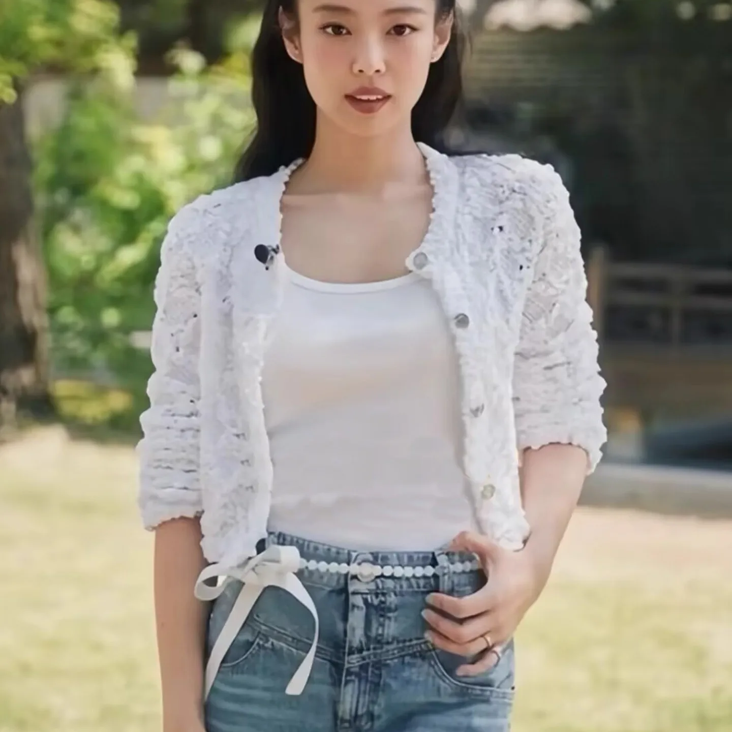 

Off Jennie White Hollow out ort Cardigan Women's Autumn Winter Faion Luxury Sle Lady's Coat Stand out Design