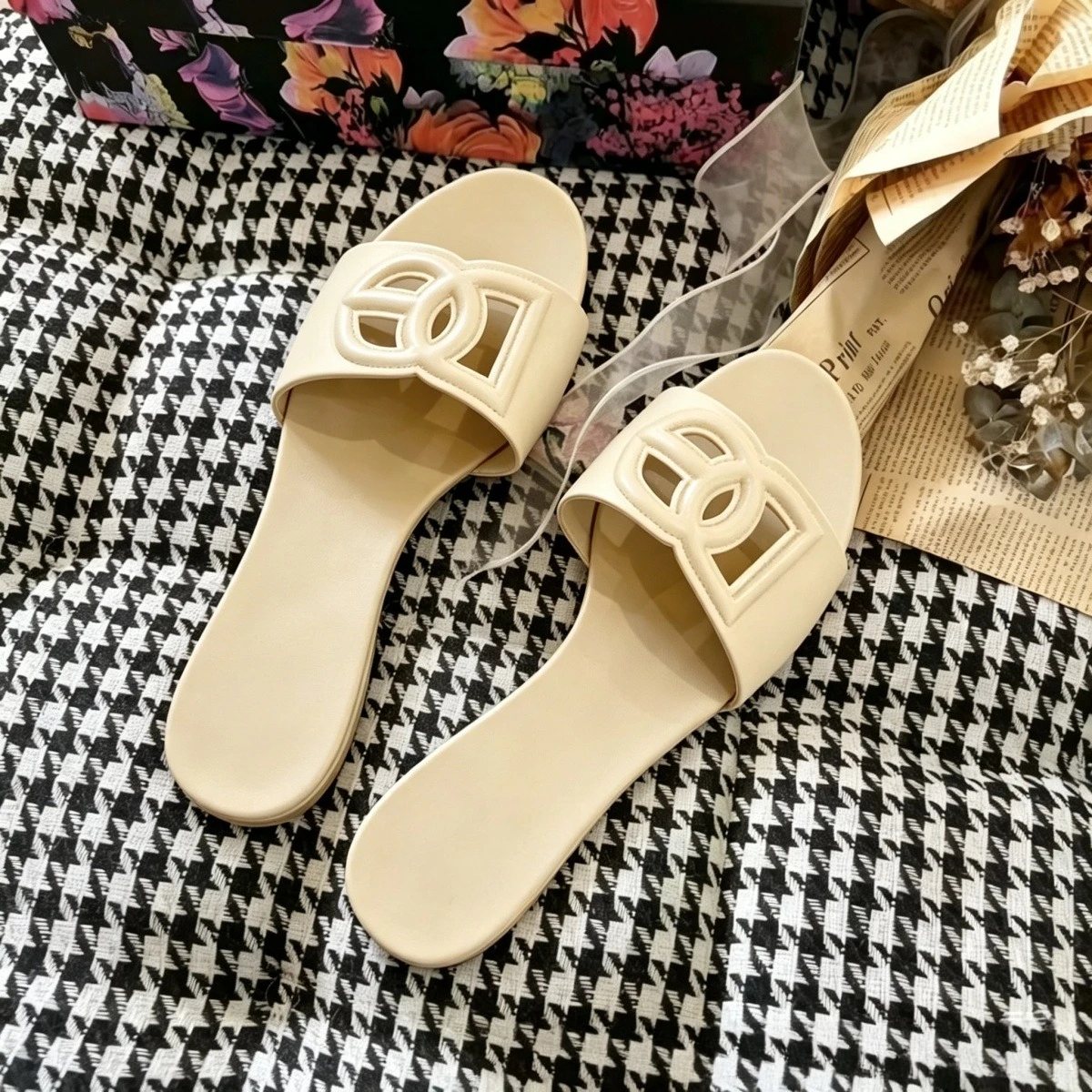 Top Women's Sandals Famous Design Comfortable Arch Support Flat Shoes Women's Casual Sandals for Going Out One-Strap Summer Slip-Ons Anti-Fruit Jelly Beach Non-Slip Flats - view 7