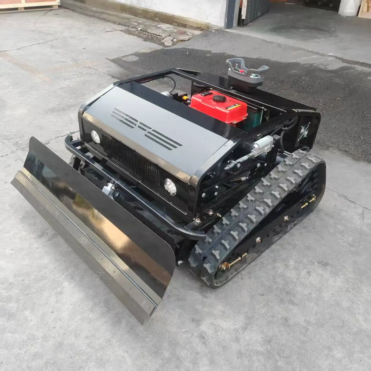 

ZNW-800S оснащен двигателем Loncin 452, может быть оснащена лопатой для снега и дистанционным управлением подъемами.