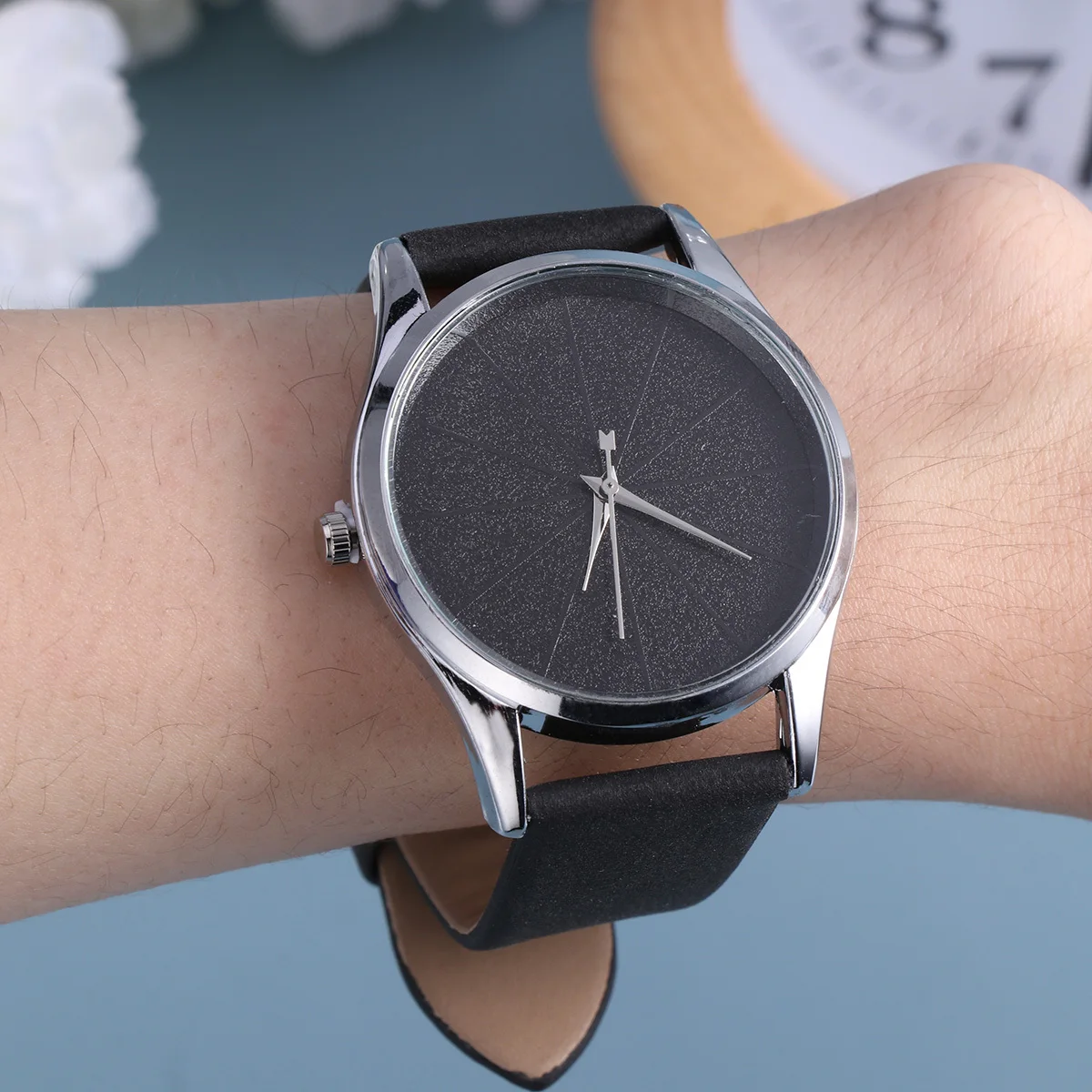 

Black Wristwatch Fashion Quartz Large Dial Thin Strap Minimalist Design Dress Watch for Women Accurate Time Display