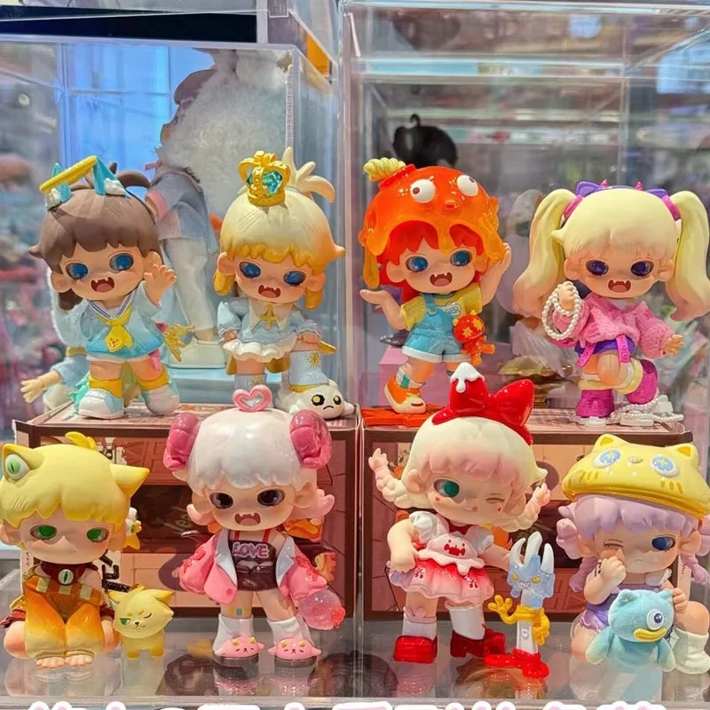 

Yobu Third Generation No one's corner Blind Box Trendy Mysterious Gift Desktop Ornament Surprise Toy for Birthday