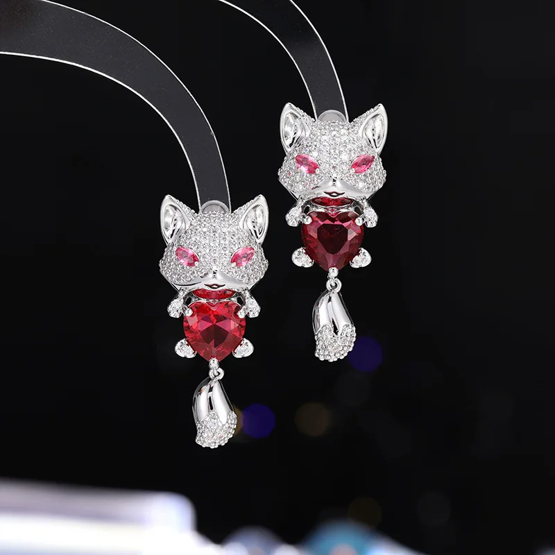 

Retro cartoon animal heart zircon stud earrings s925 silver needle little fox earrings