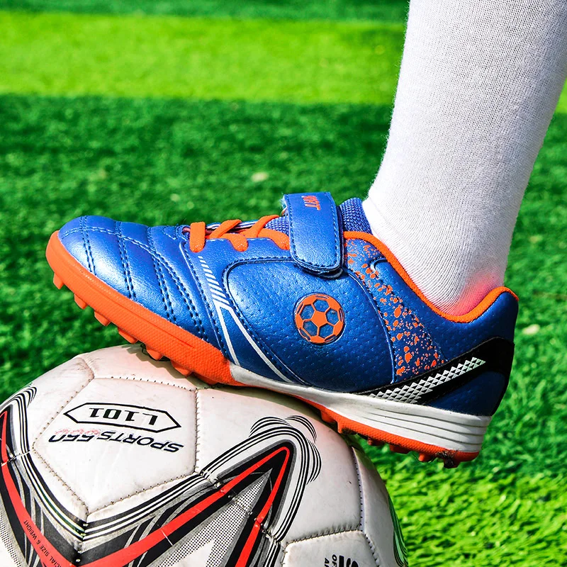 

New Soccer Shoes Kids Sports Shoes Outdoor Children's Football Shoes Futsal Shoes Non-slip Soccer Cleats For Boys Girls Sneakers