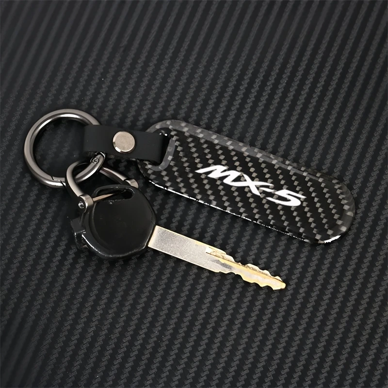 1PCS Carbon Fiber Car Keychain Key Chain Cool Pendant Keyring For Mazda 2 3 5 6 CX3 CX5 CX7 CX9 MX5 NB NC ND 199 Car Accessories