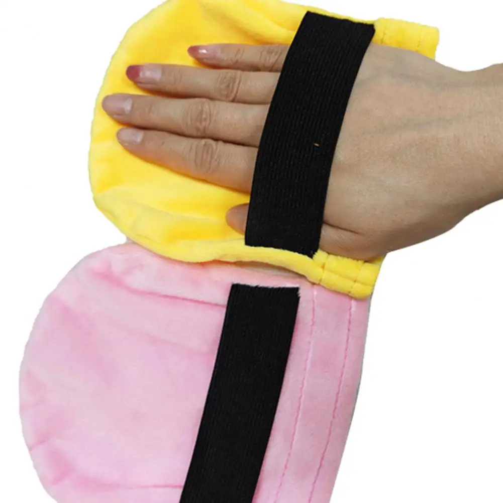 Beach Sand Remover Talc-free Sand Removal Mitt Soft Plush Beach Cleaning Glove Sand Wipe Off Mitt for Kids